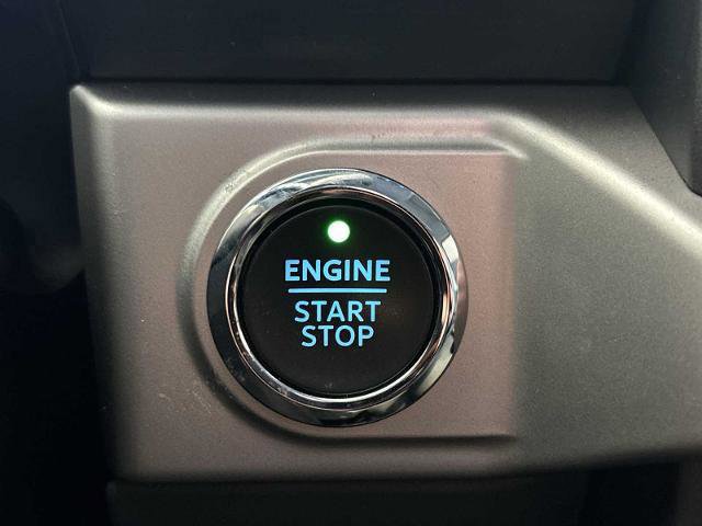 Certified 2022 Ford F150 XLT w/ Equipment Group 302A High image 15