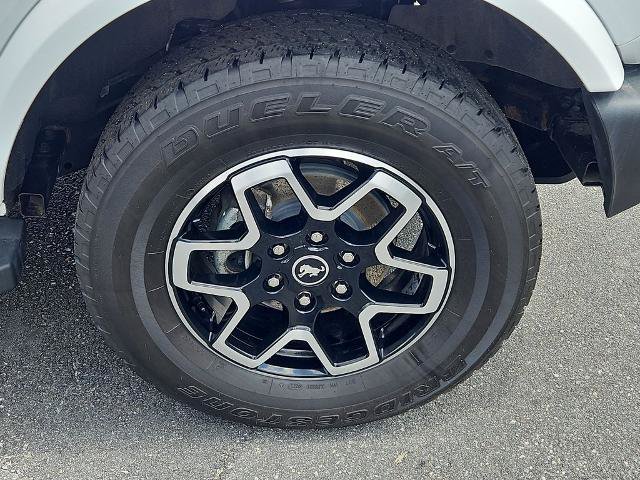 Certified 2023 Ford Bronco Outer Banks AWD/4WD image 4