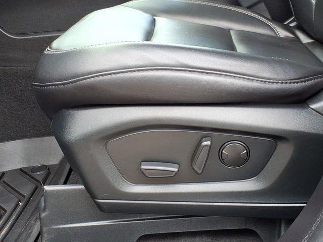Certified 2023 Ford Explorer XLT w/ Equipment Group 202A AWD/4WD image 11
