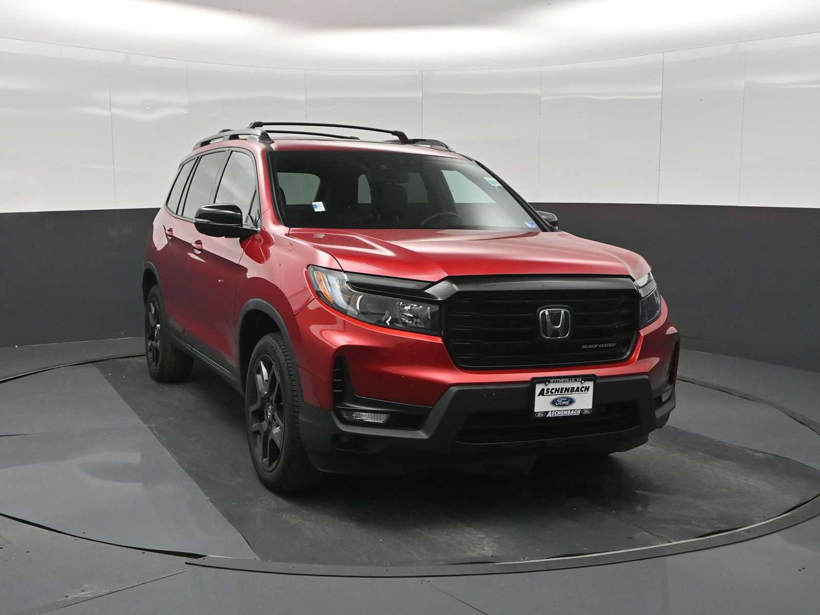 Used 2024 Honda Passport Black Edition image 2