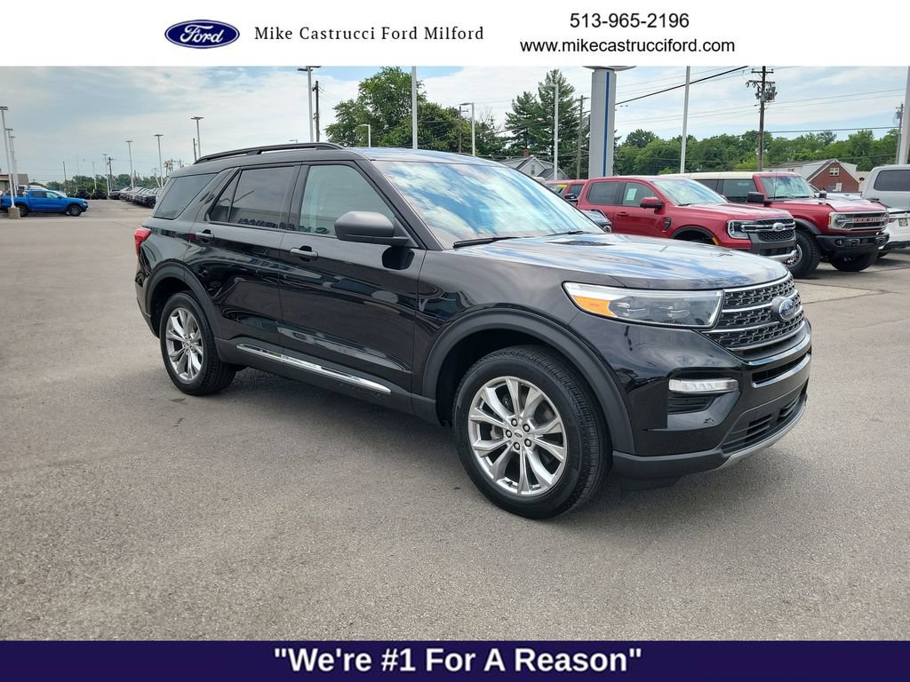 Certified 2023 Ford Explorer XLT w/ Equipment Group 202A AWD/4WD image 7