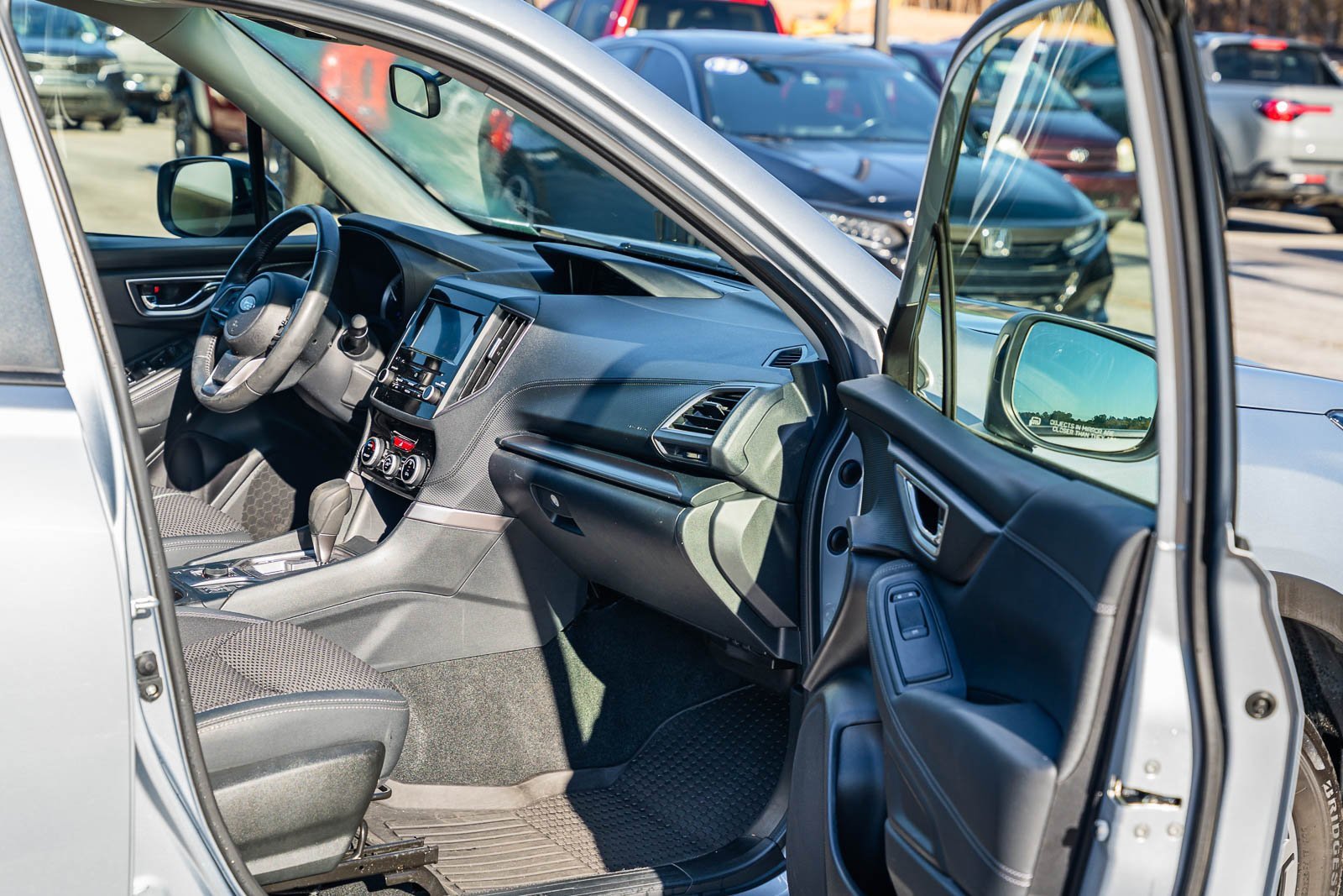 Used 2023 Subaru Forester Premium image 11