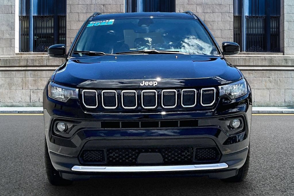 Used 2022 Jeep Compass Limited AWD/4WD image 3