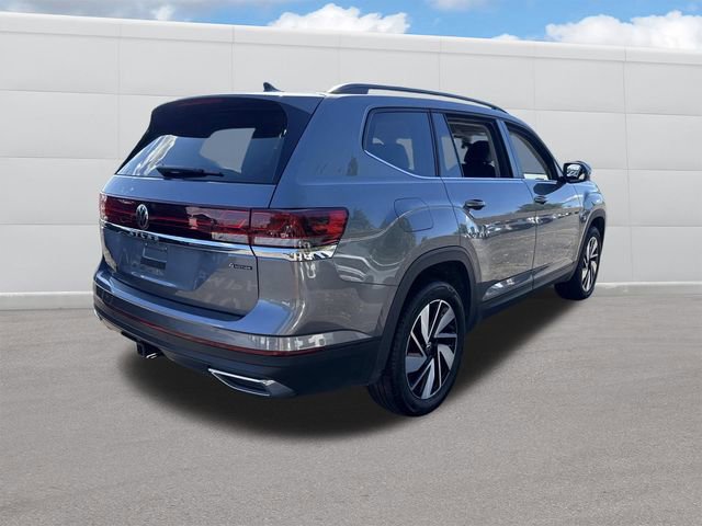 Used 2025 Volkswagen Atlas SE image 11