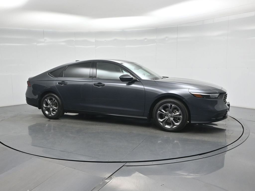 Used 2024 Honda Accord EX image 3