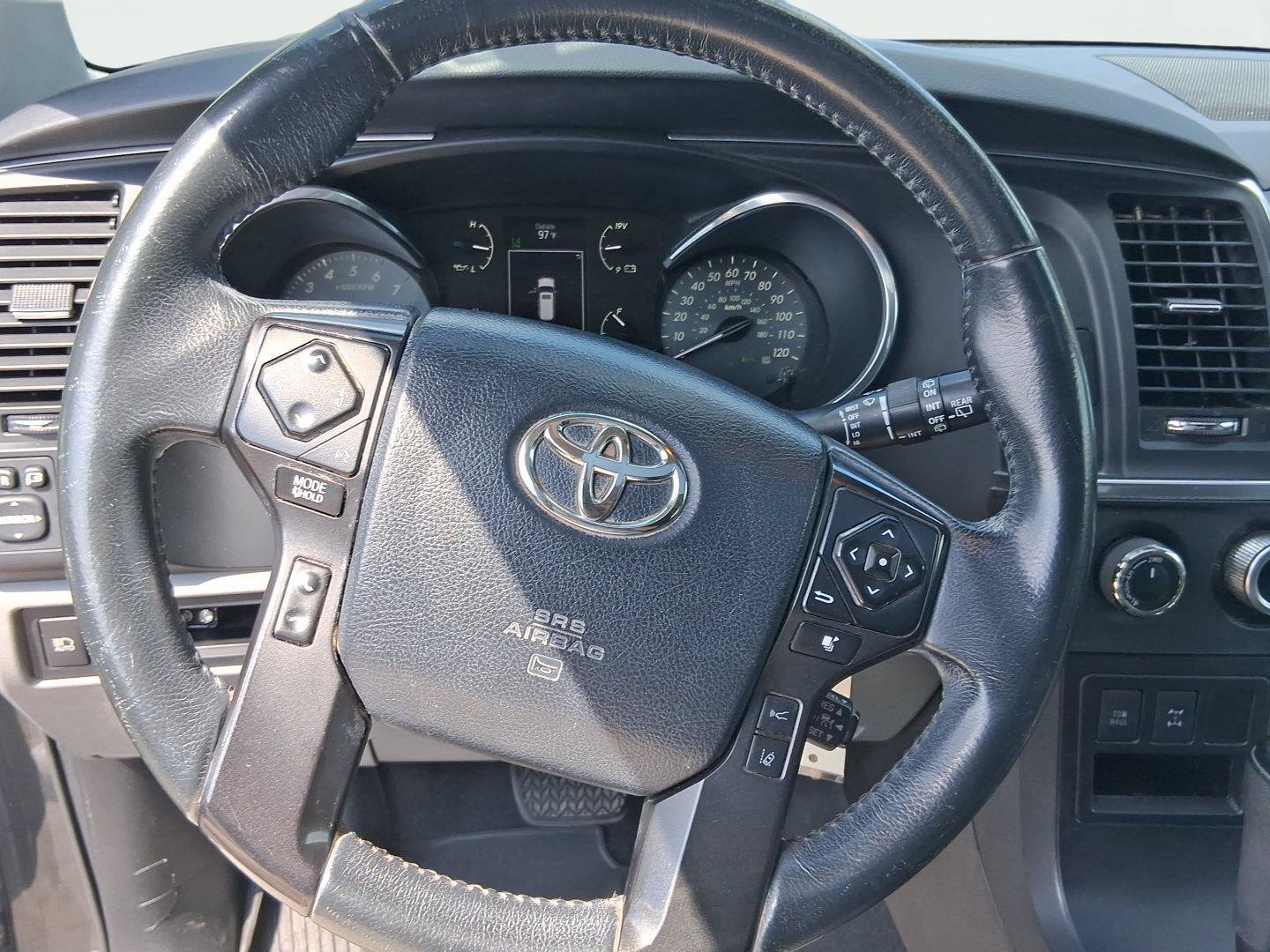 Used 2019 Toyota Sequoia Limited w/ Safety & Convenience Package AWD/4WD image 16