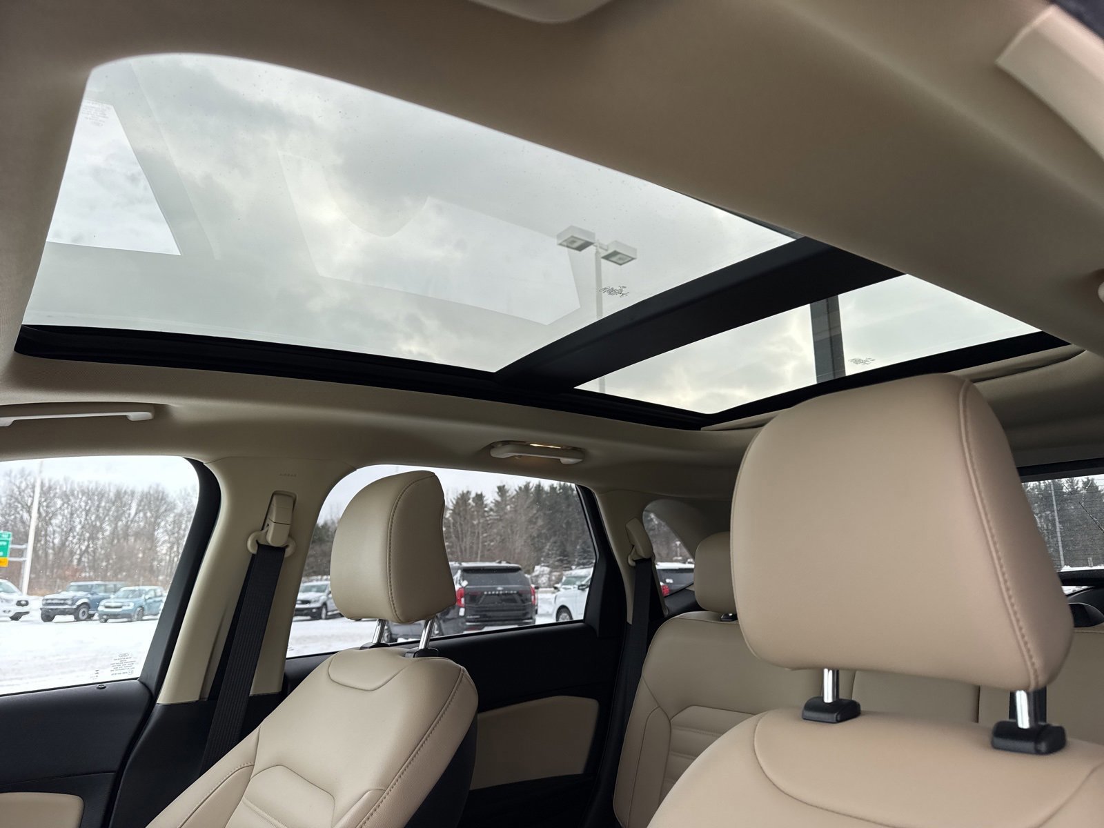 Certified 2022 Ford Edge SEL w/ Convenience Package image 25