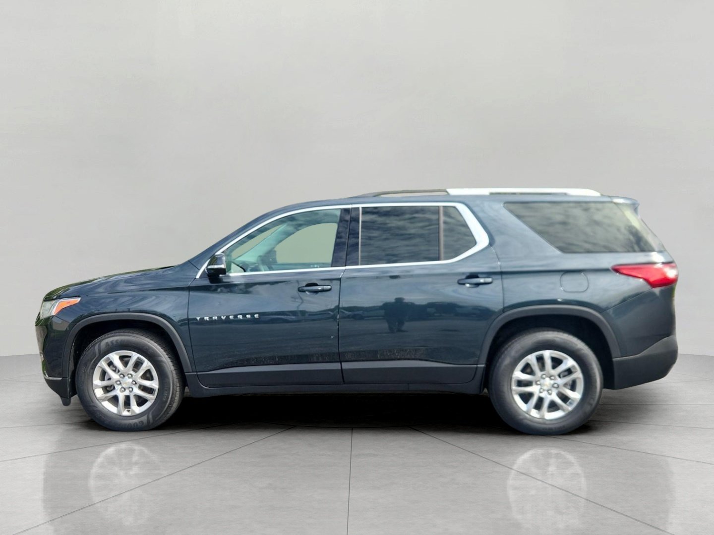 Used 2018 Chevrolet Traverse LT FWD image 15