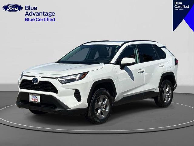 Used 2022 Toyota RAV4 XLE w/ Convenience Package AWD/4WD image 1