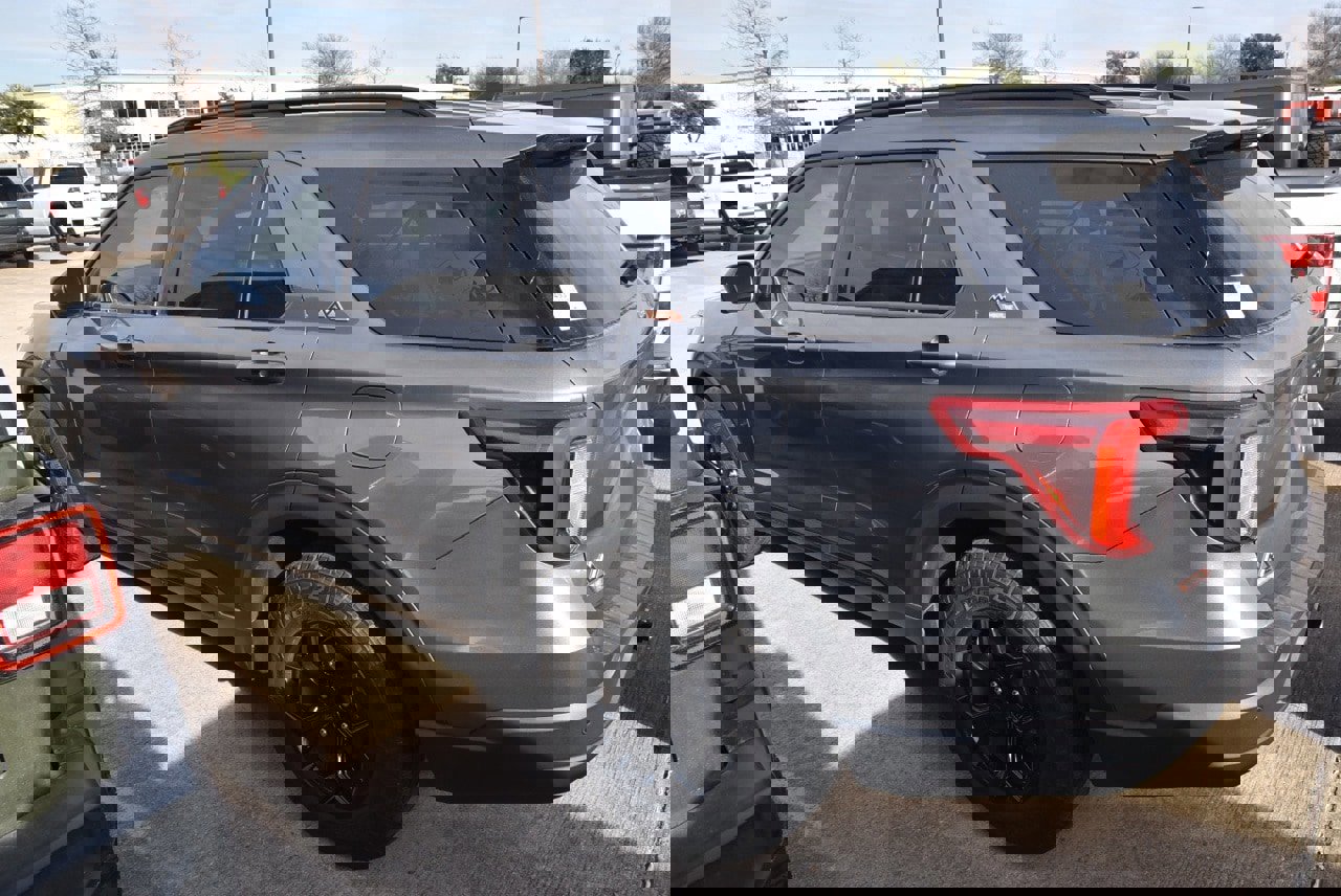 Certified 2023 Ford Explorer Timberline image 3