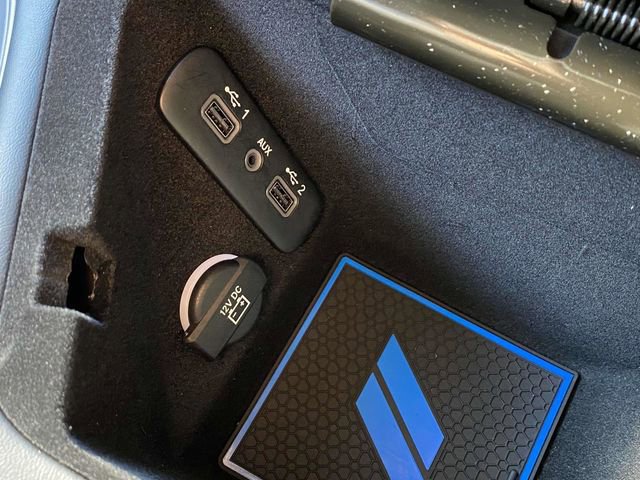 Used 2023 Dodge Challenger SXT w/ Blacktop Package image 32