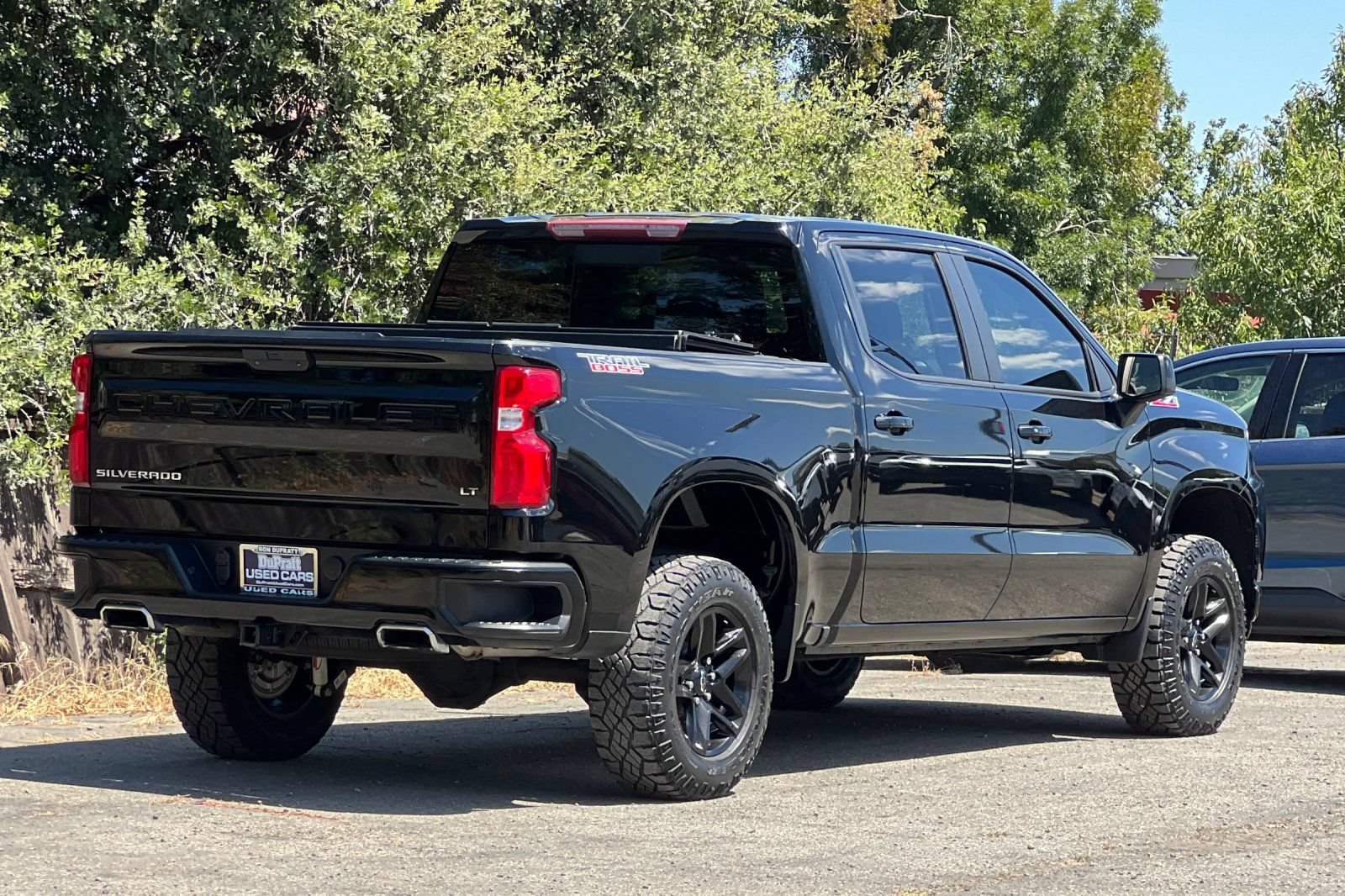 Used 2021 Chevrolet Silverado 1500 LT Trail Boss w/ Convenience Package II AWD/4WD image 4