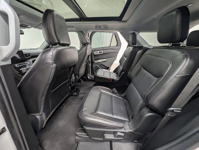 Certified 2023 Ford Explorer Limited w/ Equipment Group 301A AWD/4WD image 15