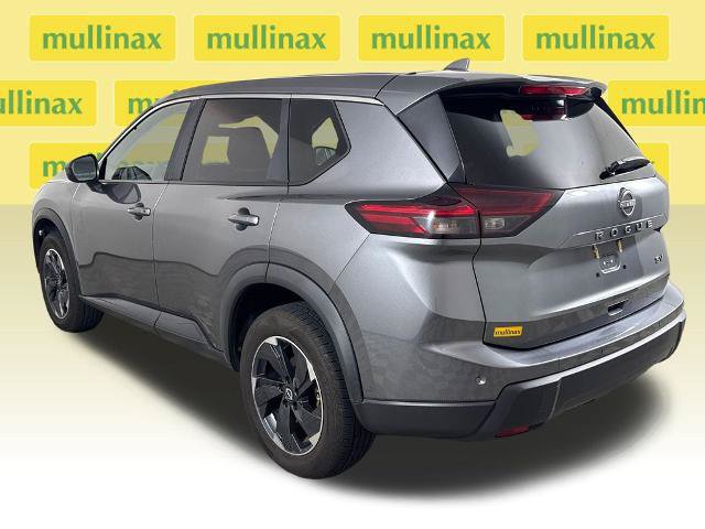 Used 2024 Nissan Rogue SV FWD image 11