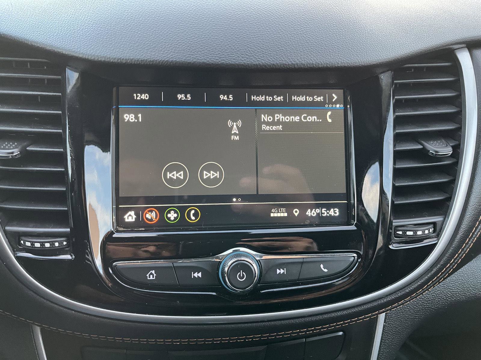 Used 2019 Chevrolet Trax LT w/ LT Convenience Package image 22