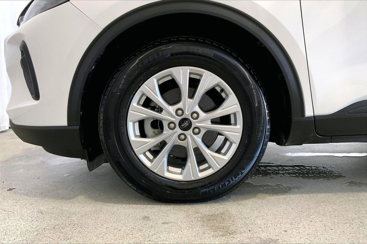 Certified 2023 Ford Escape Active w/ Tech Pack #1 FWD image 8