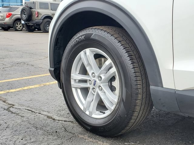 Certified 2024 Ford Explorer XLT w/ Equipment Group 202A AWD/4WD image 34