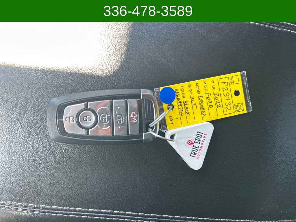 Certified 2022 Ford Explorer XLT w/ Equipment Group 202A image 29