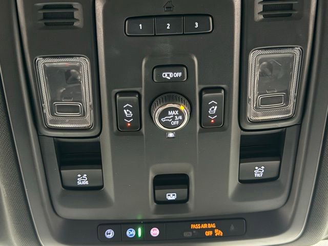 Used 2022 GMC Yukon AT4 AWD/4WD image 32