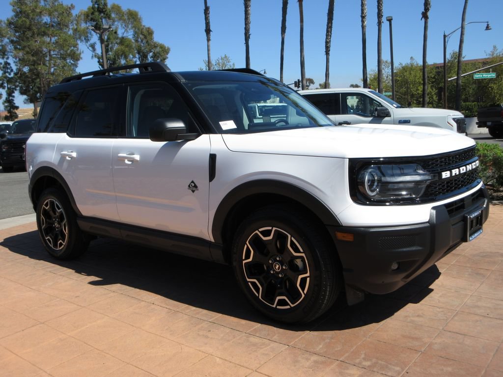 Certified 2025 Ford Bronco Sport Outer Banks AWD/4WD image 6