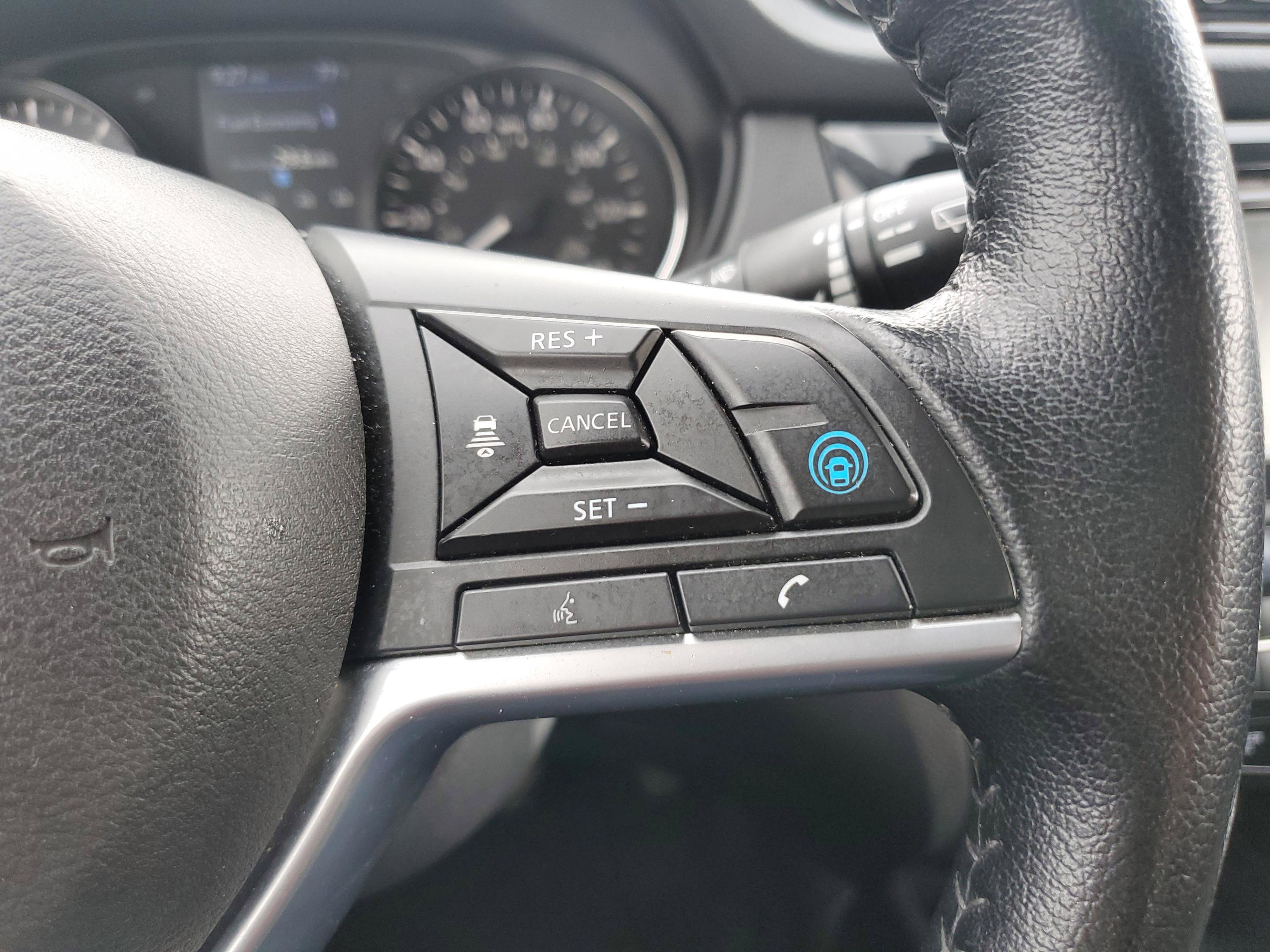 Used 2022 Nissan Rogue Sport SV w/ Technology Package AWD/4WD image 21