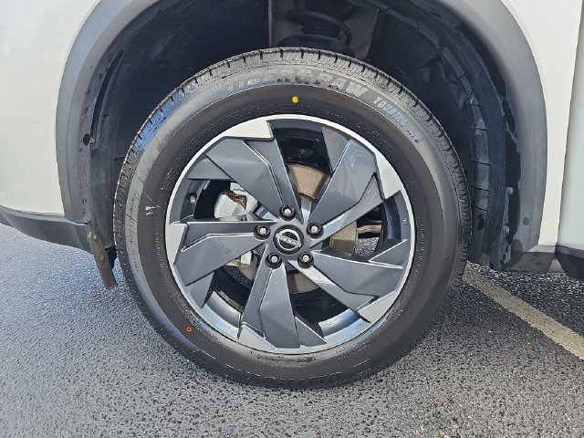 Used 2024 Nissan Rogue SV FWD image 37