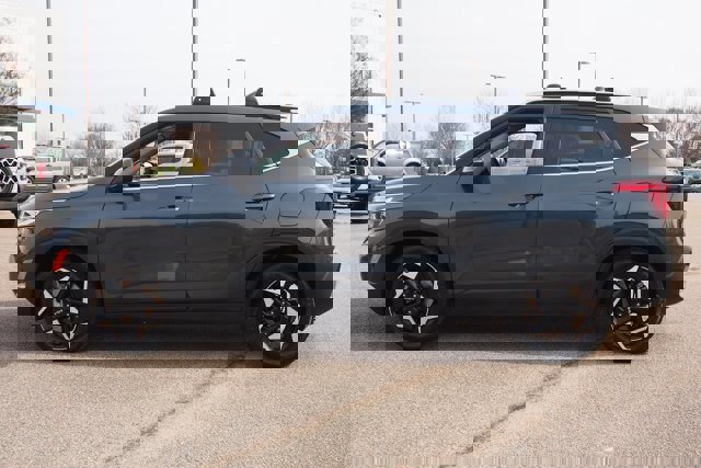 Used 2024 Kia Seltos EX image 2