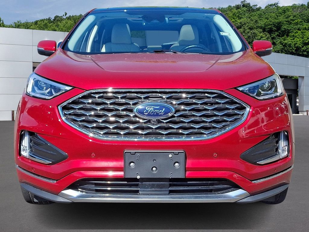 Certified 2023 Ford Edge Titanium w/ Equipment Group 301A AWD/4WD image 2