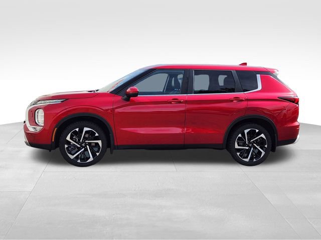 Used 2023 Mitsubishi Outlander SE AWD/4WD image 6