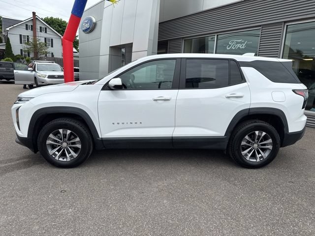 Used 2026 Chevrolet Equinox LT w/ Convenience Package II AWD/4WD image 9