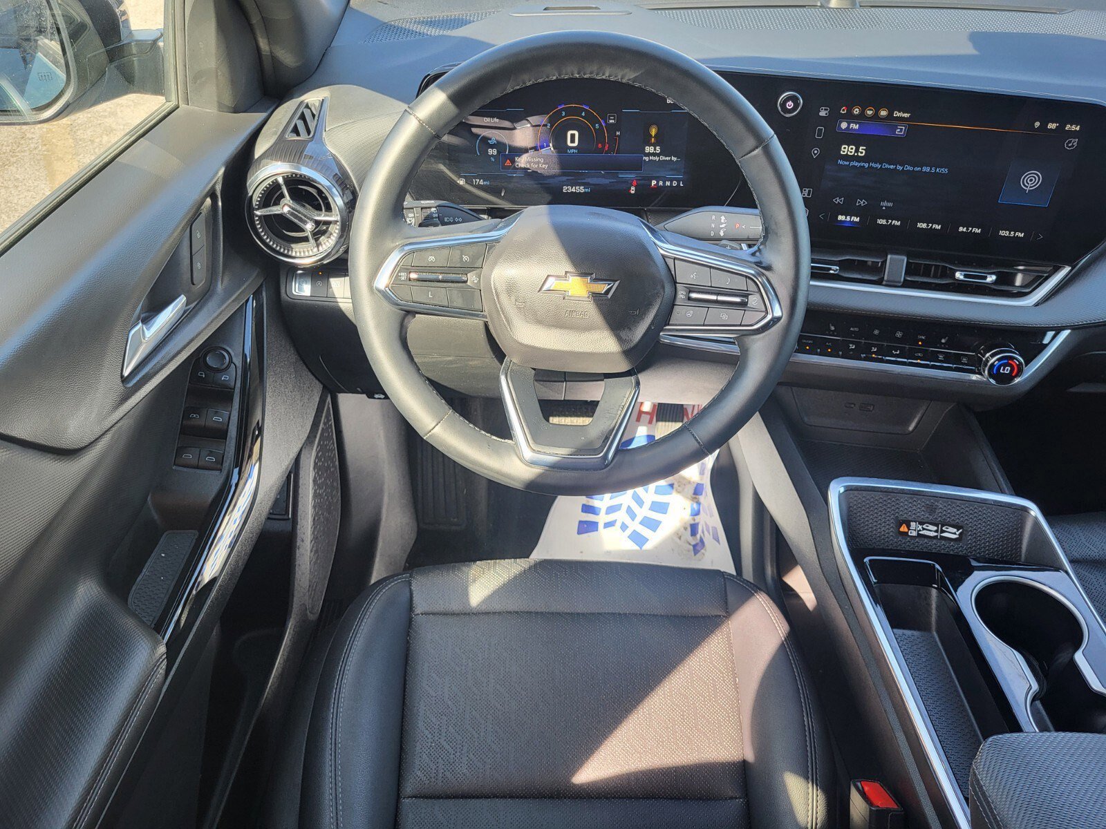 Used 2025 Chevrolet Equinox LT w/ Convenience Package II image 14