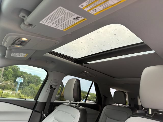 Certified 2021 Ford Explorer XLT w/ Equipment Group 202A RWD image 35