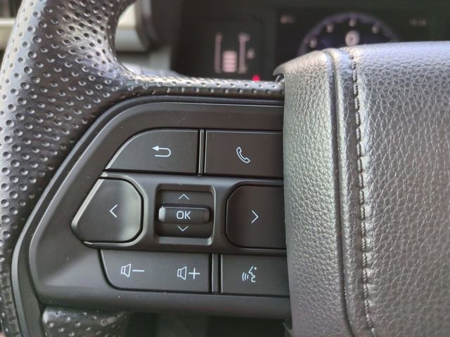 Used 2025 Toyota Tacoma SR5 AWD/4WD image 23