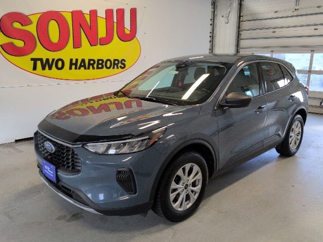 Certified 2023 Ford Escape Active AWD/4WD image 1