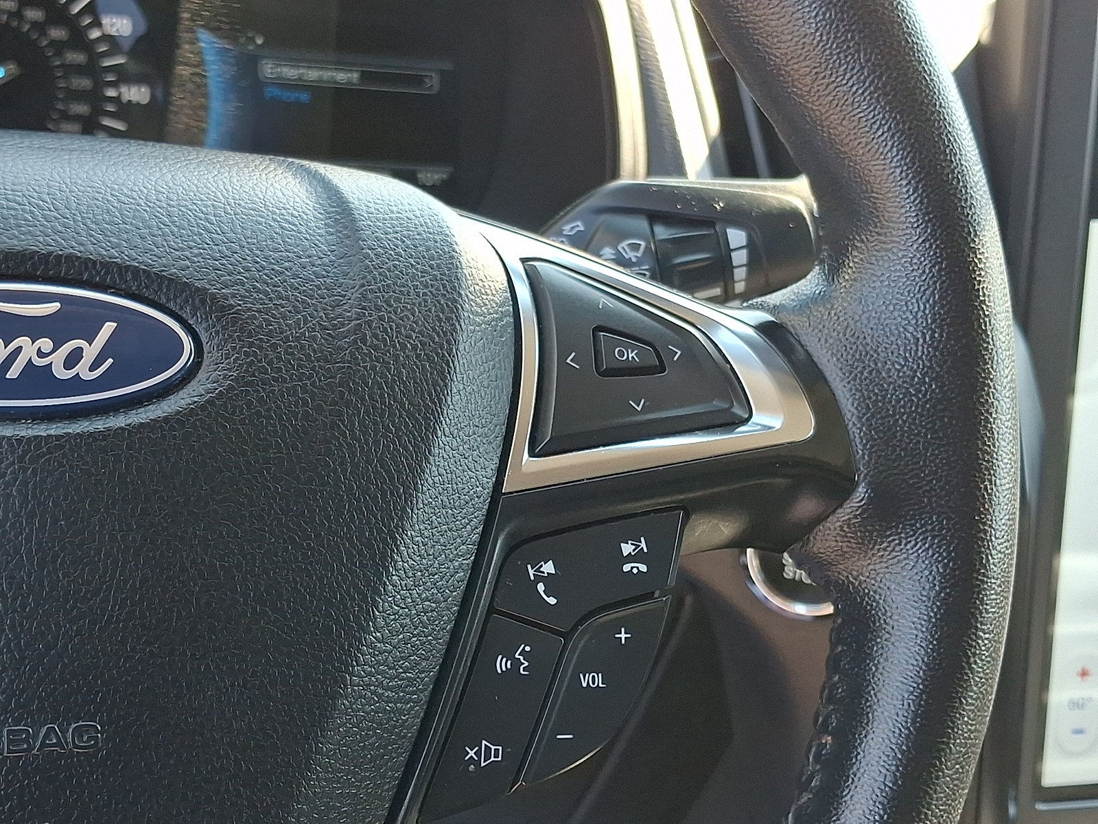 Certified 2024 Ford Edge SEL AWD/4WD image 22