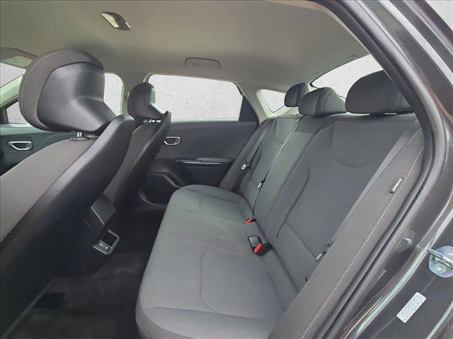 Used 2025 Kia K4 FWD image 16
