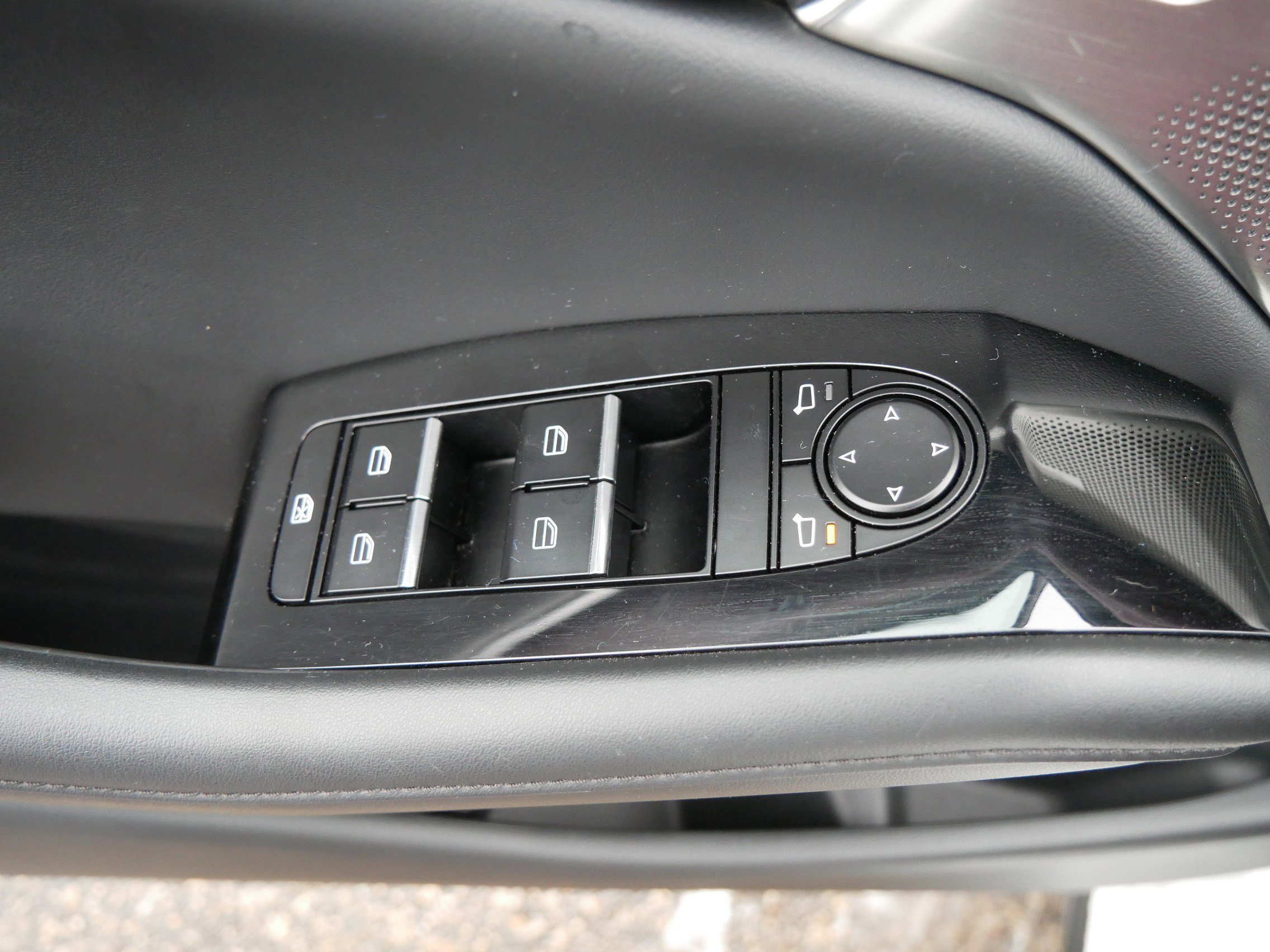 Used 2021 MAZDA MAZDA3 s image 20