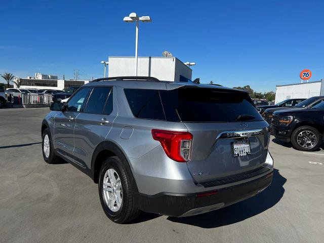 Certified 2022 Ford Explorer XLT w/ Equipment Group 202A image 3