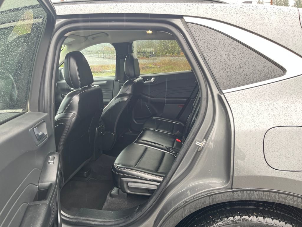 Certified 2023 Ford Escape Platinum AWD/4WD image 29