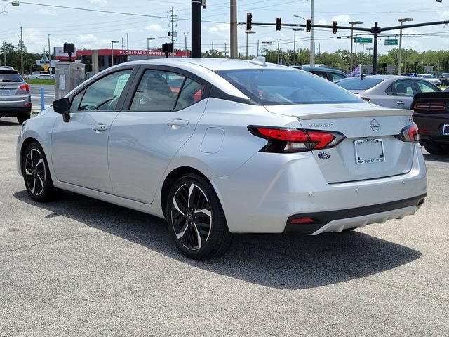 Used 2024 Nissan Versa SR FWD image 4