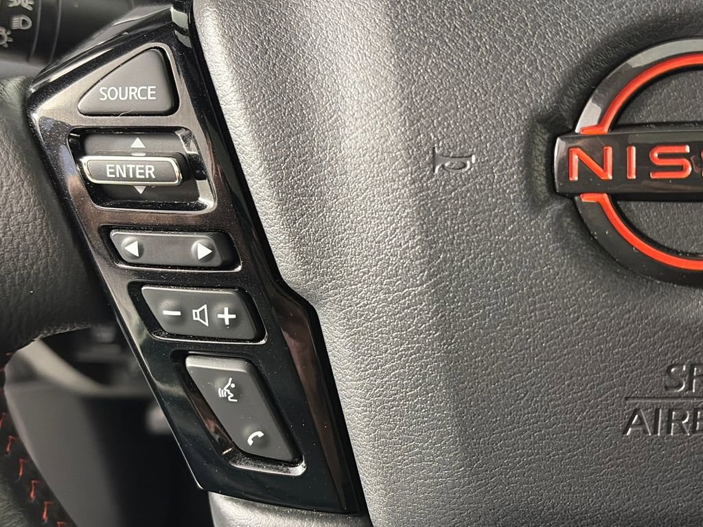 Used 2023 Nissan Frontier PRO-4X w/ Pro-4X Premium Package AWD/4WD image 17
