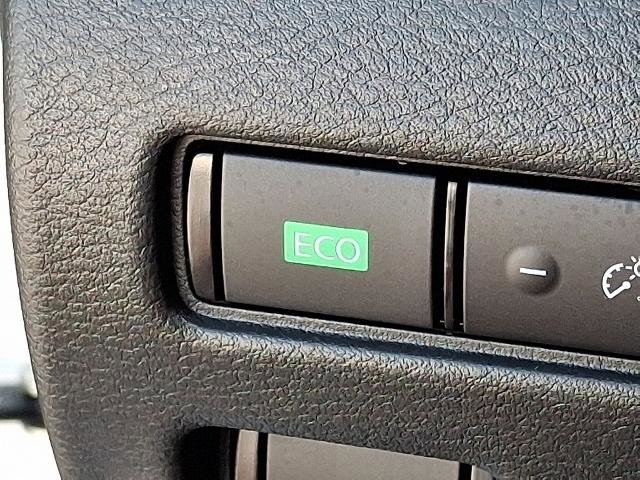 Used 2024 Nissan Sentra SV FWD image 25