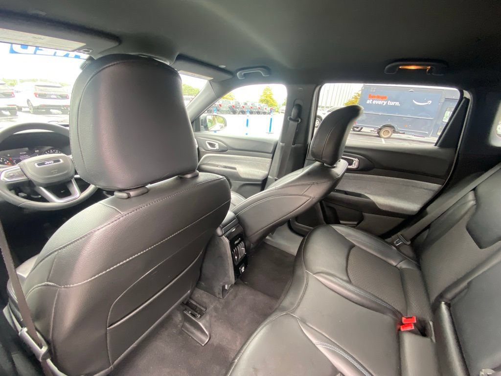 Used 2024 Jeep Compass Latitude AWD/4WD image 22