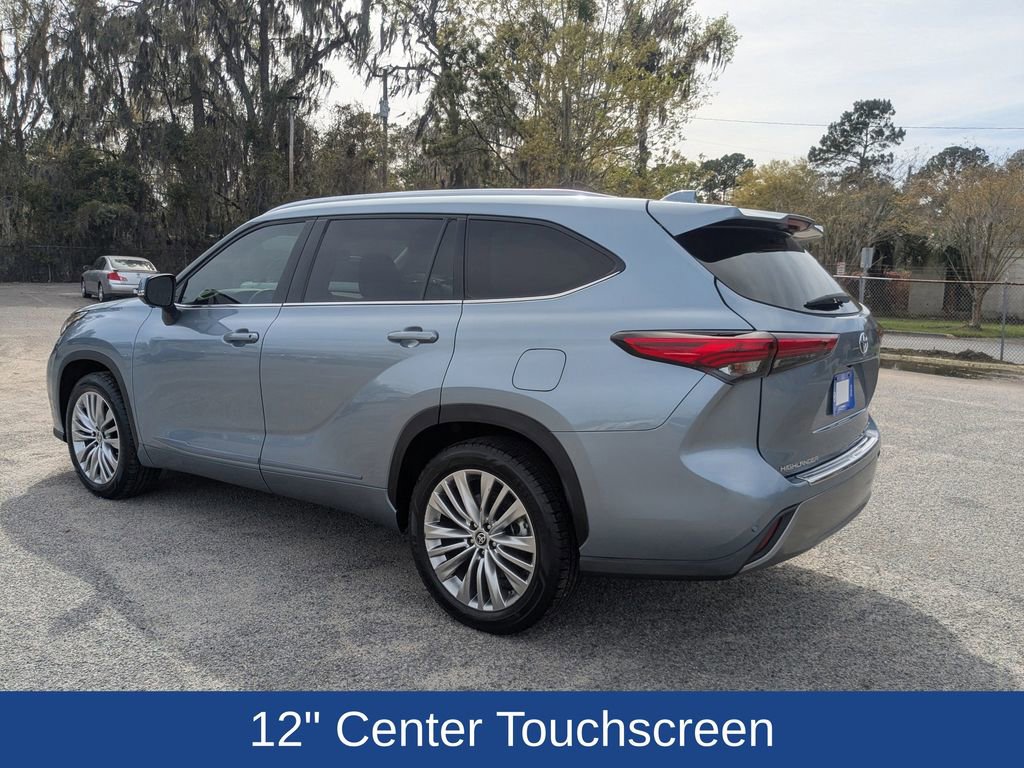 Used 2023 Toyota Highlander Platinum image 6