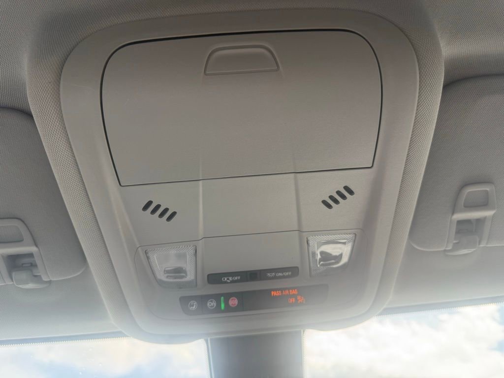 Used 2021 GMC Terrain SLE w/ Driver Convenience Package FWD image 26