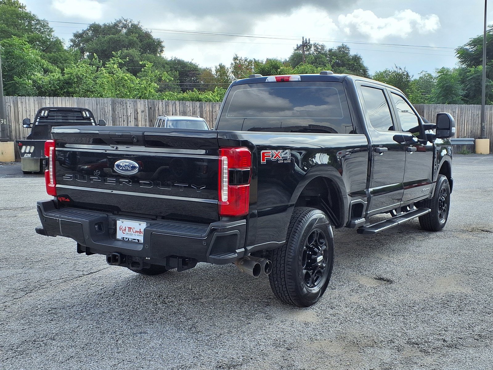 Certified 2023 Ford F250 XL w/ STX Appearance Package AWD/4WD image 7