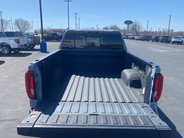 Used 2024 GMC Sierra 1500 AT4 w/ Technology Package image 5