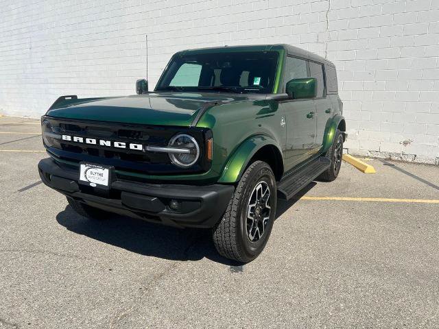 Certified 2025 Ford Bronco Outer Banks AWD/4WD image 1