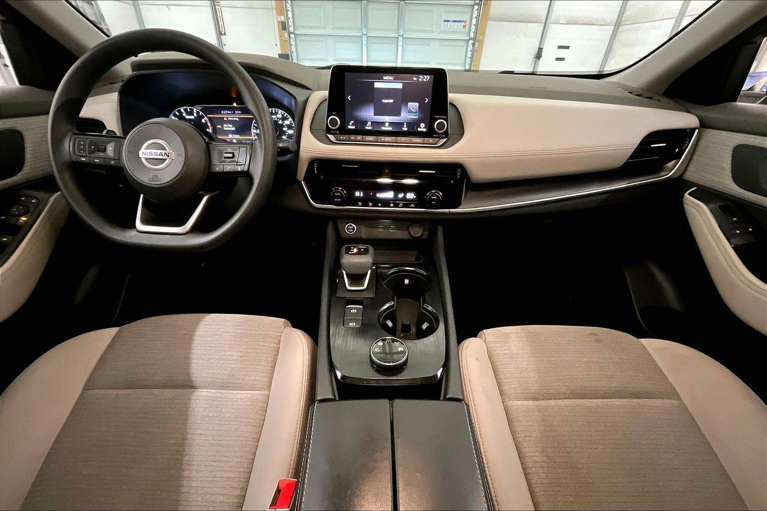 Used 2021 Nissan Rogue SV image 14