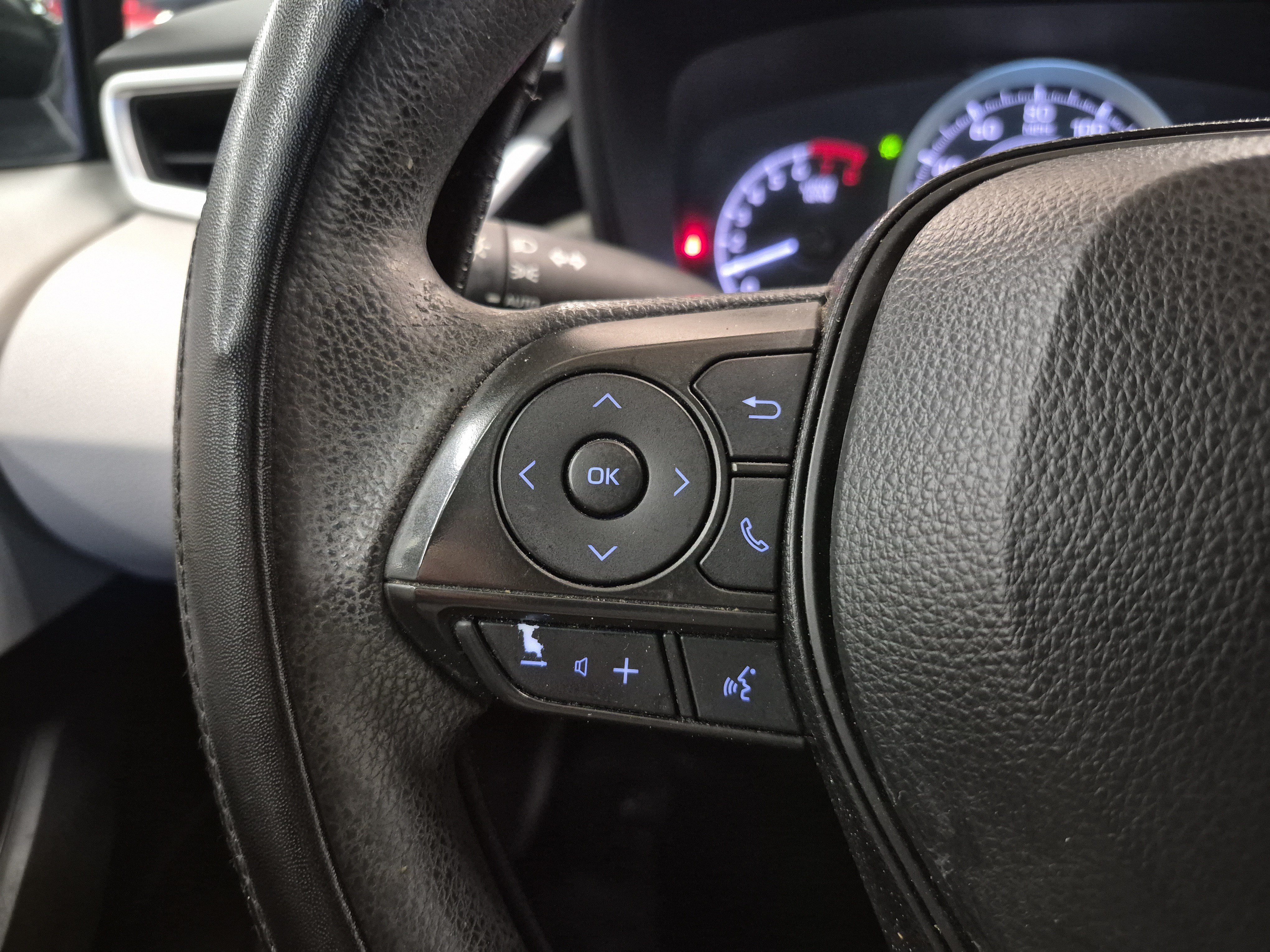 Used 2021 Toyota Corolla LE FWD image 22